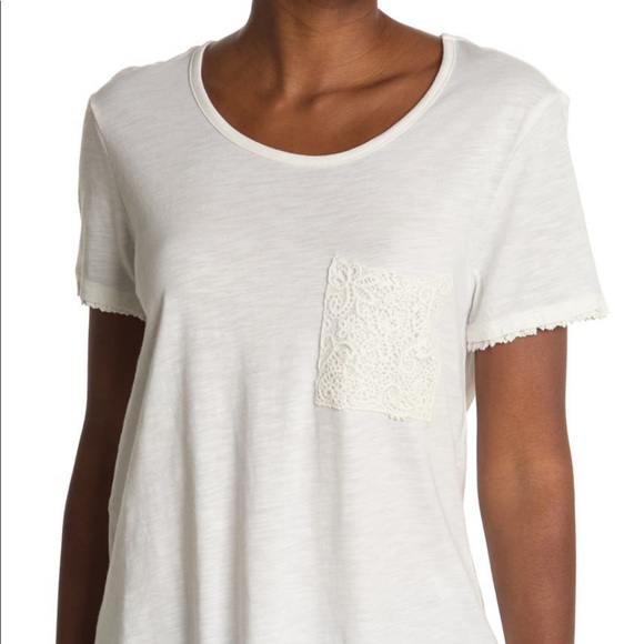 Democracy T-shirt lace pocket keyhole - Picture 2 of 7